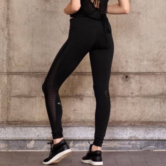 Alo Luminous Mesh Pintuck Performance Leggings Black Size Small - Picture 6 of 9